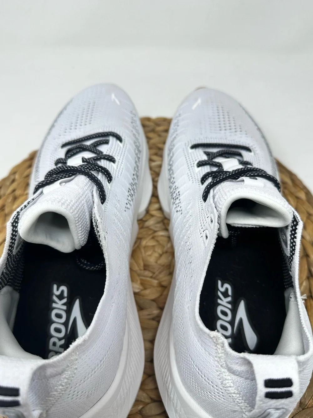 BROOKS Glycerin Flex Running Shoes White Black Gum Size 11.5 Men's